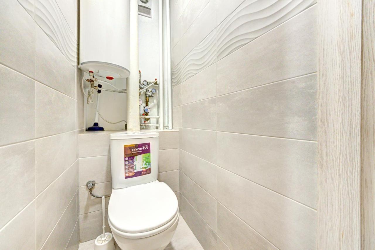 Apartments Near Ocean Plaza Druzhby Narodov Boulevard 8A Kijów Zewnętrze zdjęcie